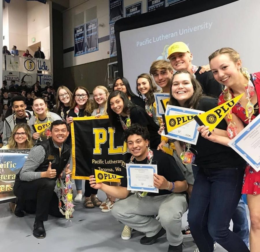 PLU class of 2023 at Decision Day with an admission representative.