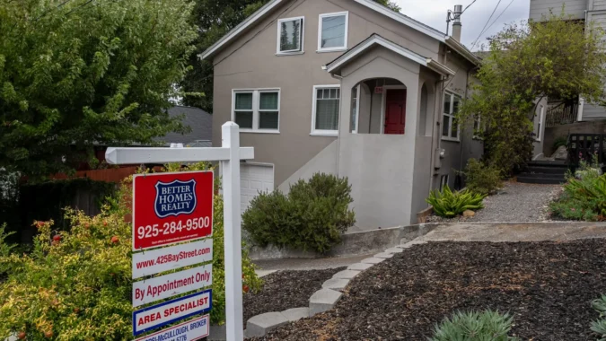 Mortgage Applications Fall 4.1% as 30-Year Fixed Rates Jump Near 7% and Homebuyer Demand Slips 19% From a Year Ago Nationwide A row of suburban homes as rising mortgage rates pressure buyers and refinancers