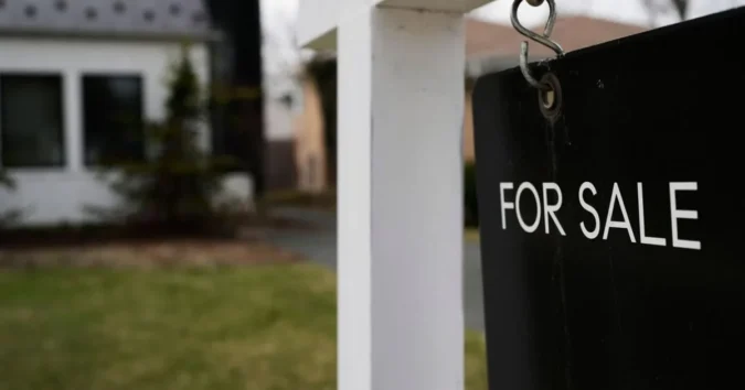 Average 30-Year Mortgage Rate Climbs to 6.76 Percent as Bond Yields Rise, Fed Rate Odds Increase, and U.S. Housing Sales Stay Weak A house with a for sale sign as mortgage rates rise and the housing market stays weak